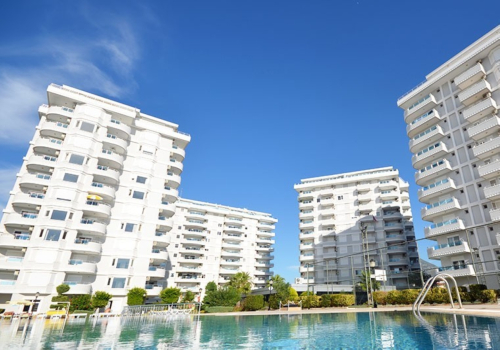 Элитная квартира на первой линии моря в Тосмур